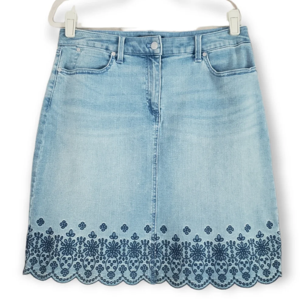 NWOT Talbots embroidered floral blue denim mini pencil skirt Womens 8